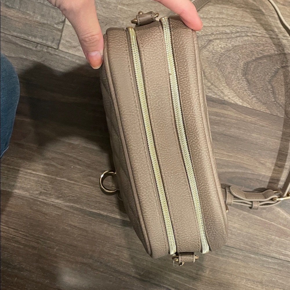 Itzy Ritzy Taupe Quilted Crossbody Mini Diaper Bag - Picture 7 of 7